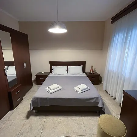 Aristides Apartment